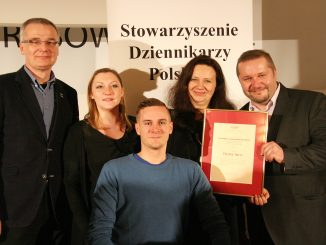 Redakcja Tygodnika "Nowe Info", od lewej: Zdzisław Barszewicz, Anna Przybyła, Bogusław Jobczyk, Renata Botor-Pławecka i Jarosław Jędrysik – redaktor naczelny