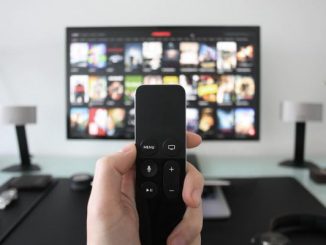 Projekt rozporządzenia zakłada, że smart tv będzie obłożone opłatą w wysokości 4 proc.