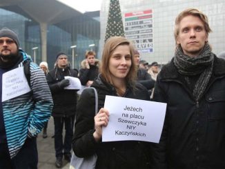 Protest mieszkańców Katowic na pl. Wilhelma Szewczyka