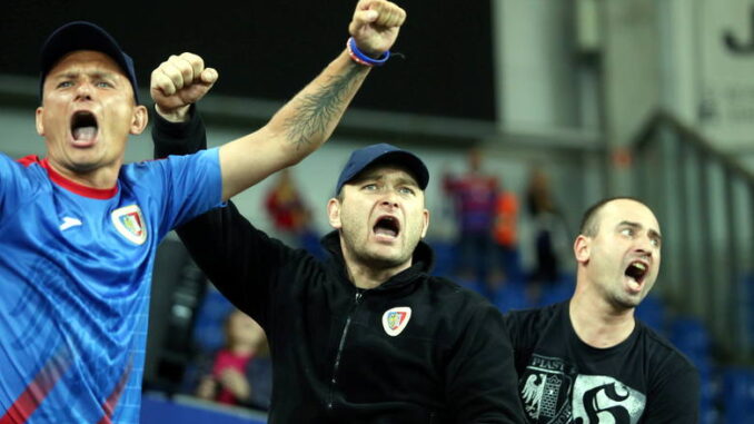 Kibice na meczu eliminacyjnym do Ligii Mistrzów Piast Gliwice - Bate Borisov