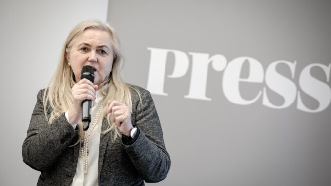  Maria Zawała, wielokrotna laureatka konkursu Dziennikarz Medyczny Roku, autorka cotygodniowego magazynu "Kierunek Zdrowie" w Telewizji TVS