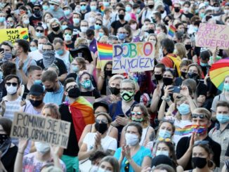 Protest przeciwko nienawiści wobec osób LGBT