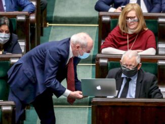 Antoni Macierewicz i Jarosław Kaczyński w Sejmie