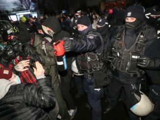 Fotoreporterzy GW "potraktowani" gazem przez policję