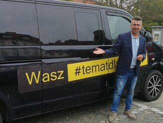 Bus #tematdlauwagi znowu w trasie! Po przerwie spowodowanej pandemią i obostrzeniami reporterzy programu "UWAGA!" ponownie spotkają się z mieszkańcami miast w całej Polsce