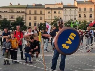 Protest przeciwko Lex TVN w Krakowie