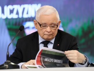 Jarosław Kaczyński otrzymał nagrodę za "poświęcenie swojego życia Polsce"