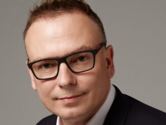 Michał Narkiewicz-Jodko od końca sierpnia 2020 roku do marca 2021 roku kierował Trójką