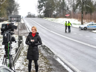 - Mam nadzieję, że dziennikarze, którzy są teraz w strefie, poczują, że mają pozytywny wyrok za plecami i da to im więcej siły do pracy - mówi Maja Czarnecka, dziennikarka AFP