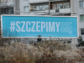 Plakat z rządowej kampanii o szczepieniach przeciw koronawirusowi