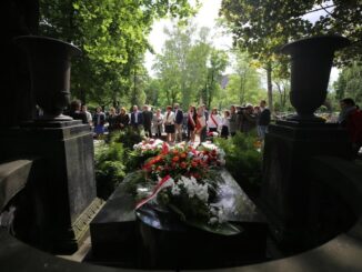 Uroczystości rymerowskie, upamiętniające wybitną postać, którą był Józef Rymer – pierwszy wojewoda śląski skupiły przy jego grobie znakomitą większość rodziny