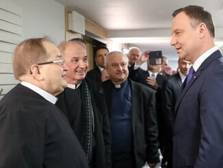 Andrzej Duda podczas wizyty w redakcji Radia Maryja