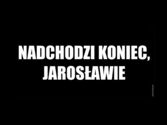 Stacjonarne nośniki reklam są mniej funkcjonalne od mobilnych – Marszał wykorzysta więc w swoim happeningu tablice ledowe. Pierwsza odsłona kampanii miała zawierać hasło: "Nadchodzi koniec, Jarosławie"