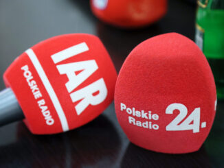 "Na początek PR24 i poranne, polityczne rozmowy. Od 8.01 załogę radia wspomagać będą doświadczone reporterki i reporterzy IAR" – napisali prezes