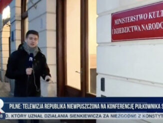 TV Republika pokazywała, że Łukasz Żmuda nie został wpuszczony na konferencję prasową w Ministerstwie Kultury