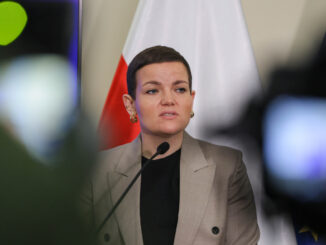 Podczas prezentacji założeń nowej ustawy medialnej resort kultury zapowiadał wprowadzenie zakazu wydawania mediów przez samorządy terytorialne. Na zdjęciu ministra kultury Marta Cienkowska