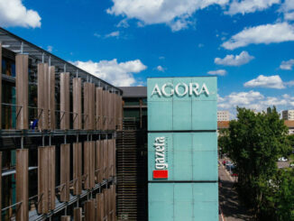 "Przyczyną przeprowadzenia zwolnień grupowych jest transformacja obszaru cyfrowej działalności Grupy Kapitałowej Agora S.A., która w obecnym modelu funkcjonowania nie jest efektywna" – czytamy w raporcie bieżącym